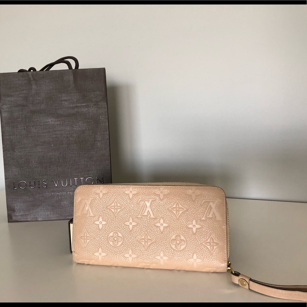 Louis Vuitton Zippy Wallet Turtledove (light tan)